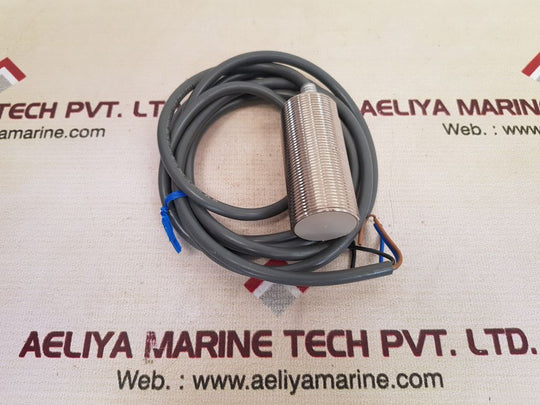 Omron e2e2-x10c2 proximity sensor