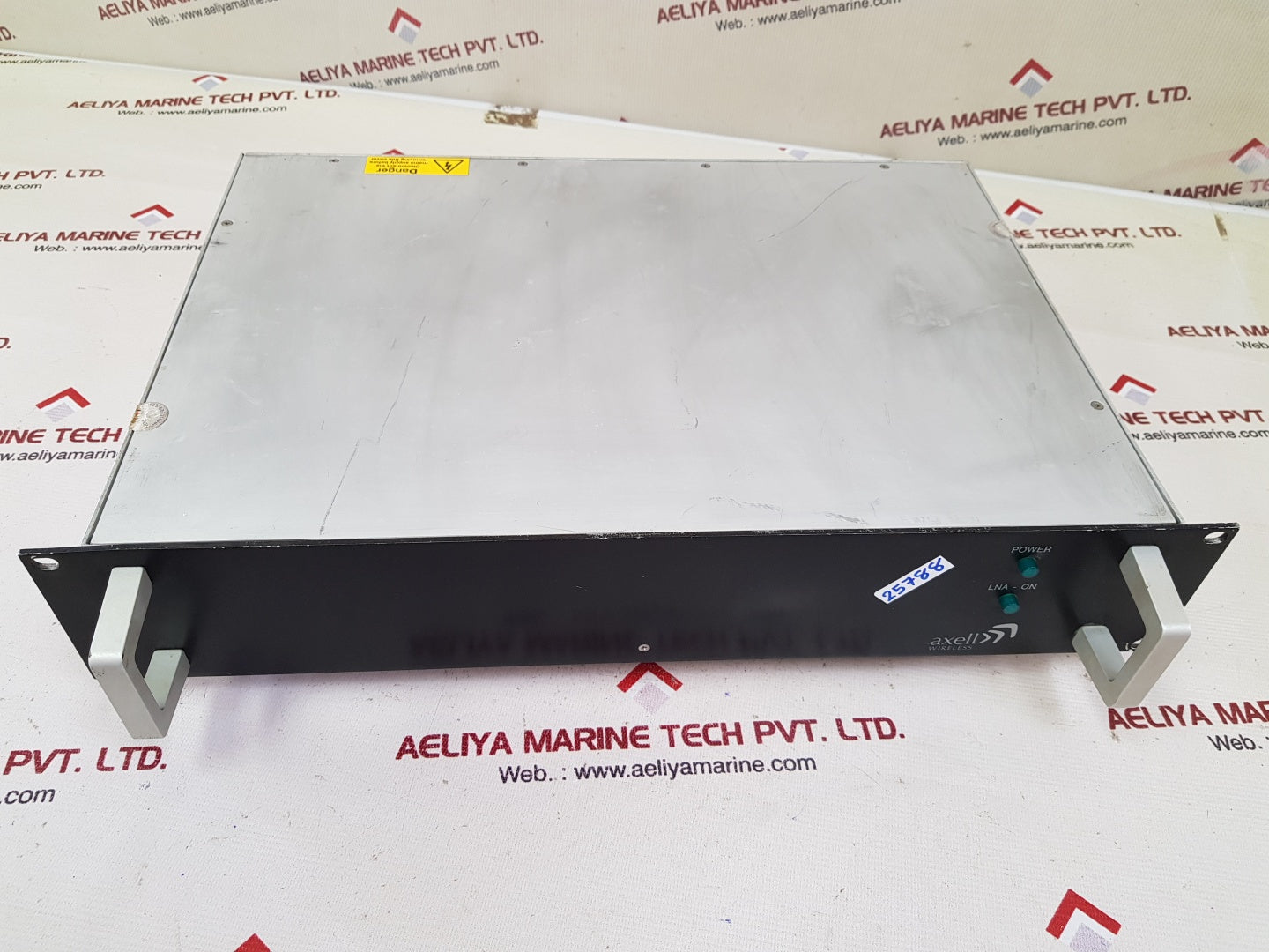 Axell wireless 40-182802 fiber optic repeater