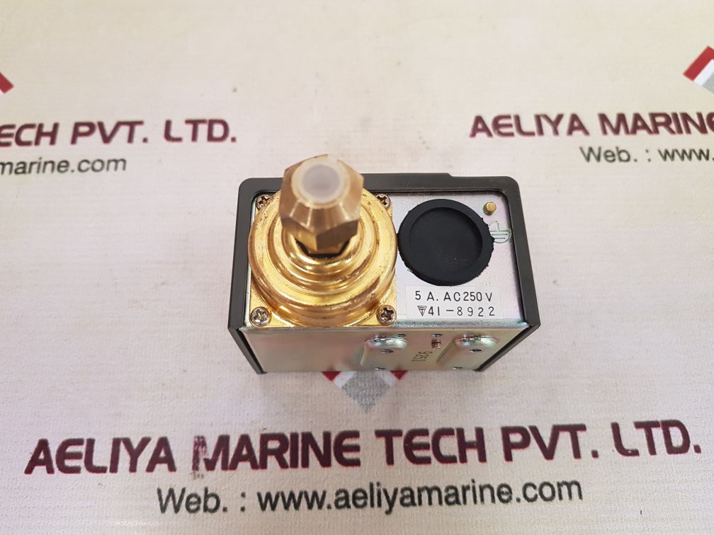 Saginomiya fns-c102 pressure switch 
