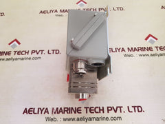 Danfoss cas 155 060-3130 pressure switch 
