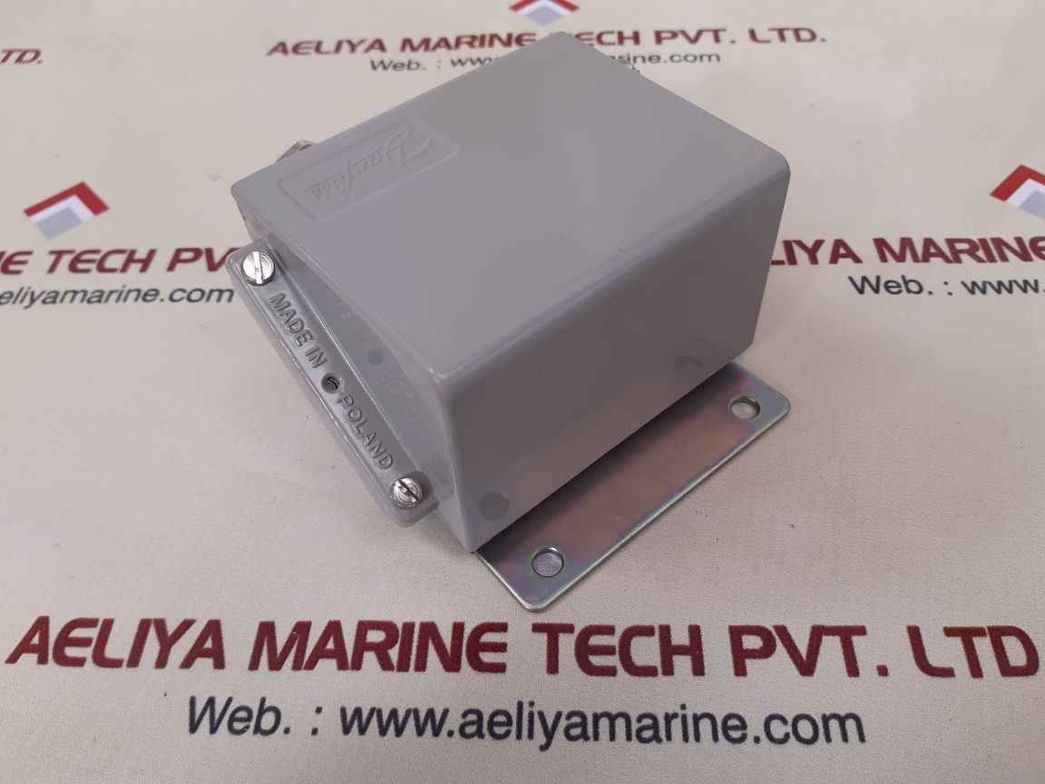 Danfoss cas 137 pressure control switch 060-3152