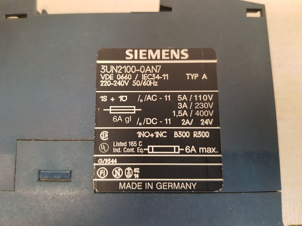 Siemens 3un2100-0an7 thermistor protection relay new
