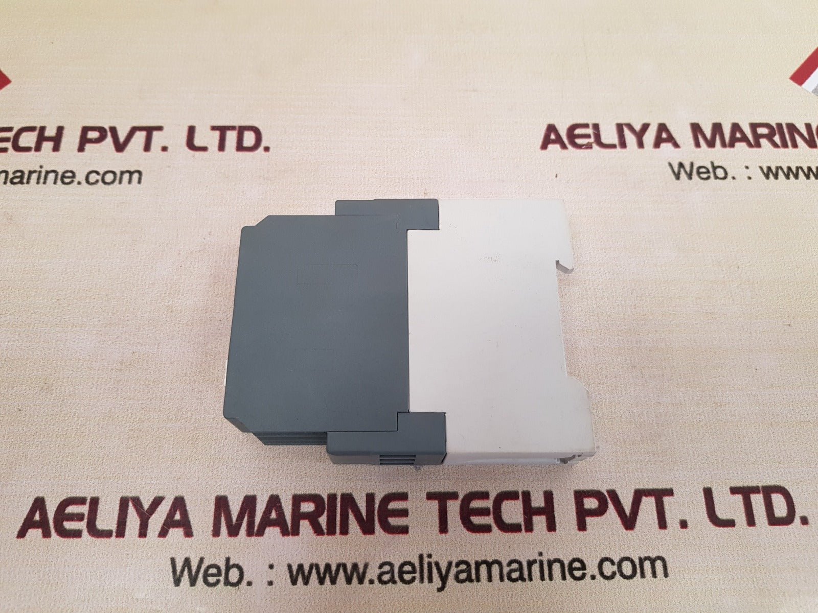 Abb ct-ers.22 time relay 1svr630100r3300