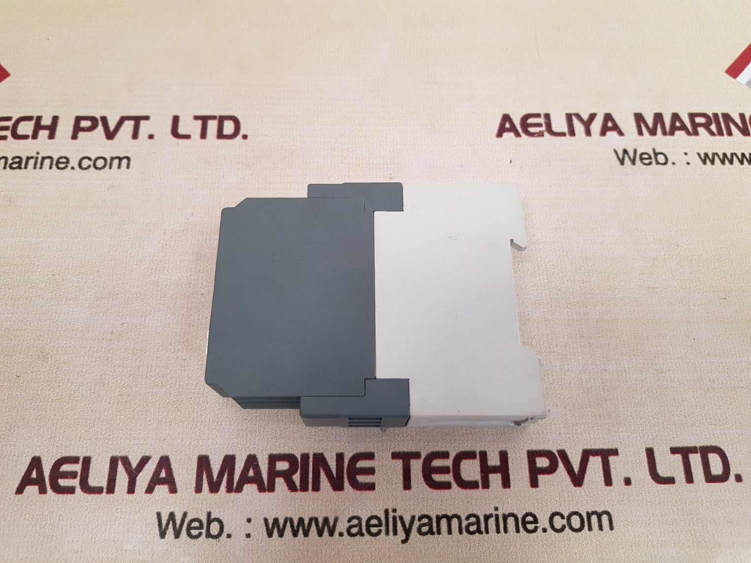 Abb ct-ers.22 time relay 1svr630100r3300