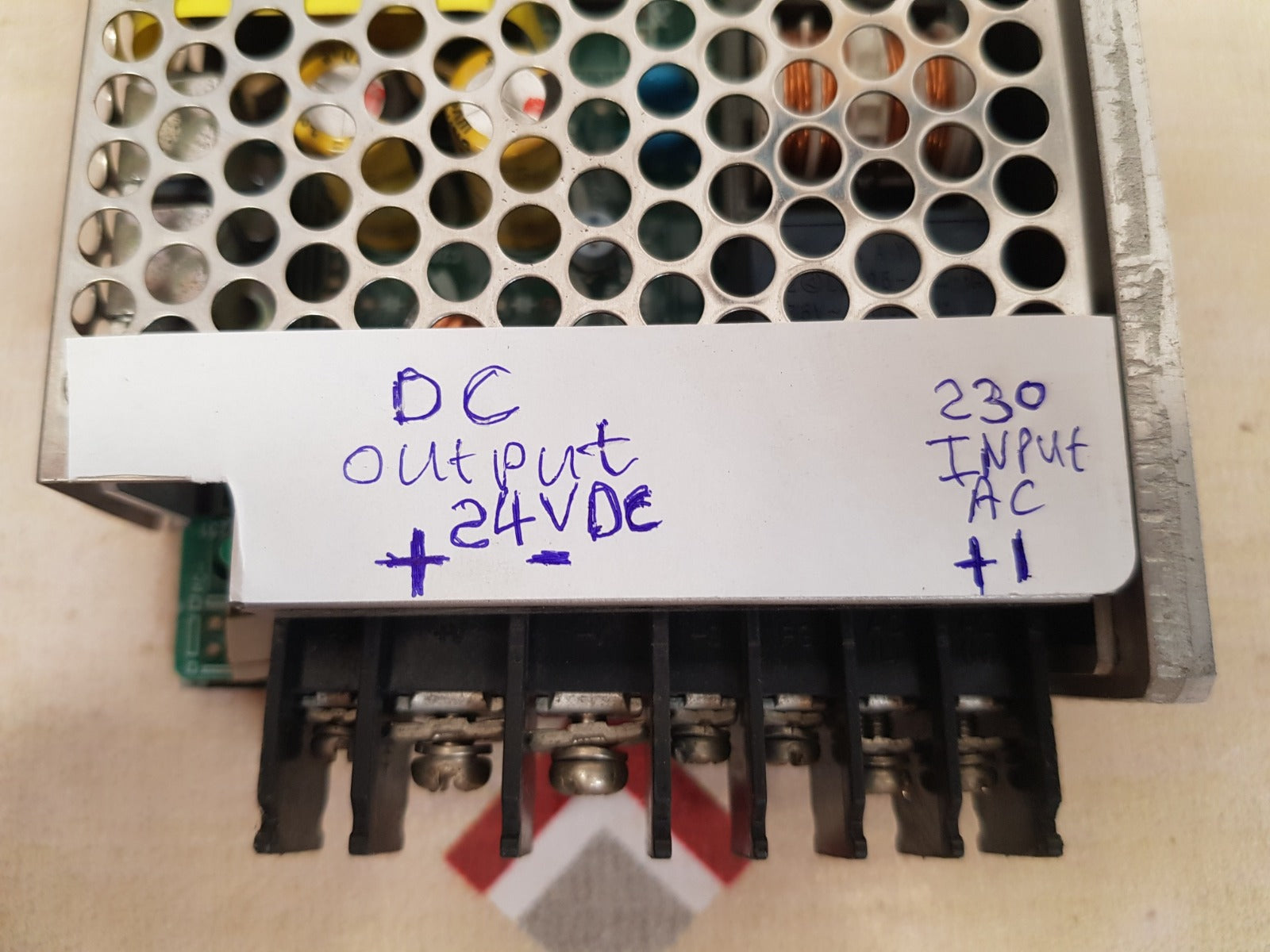 Ess100-24 switching power supply 24vdc
