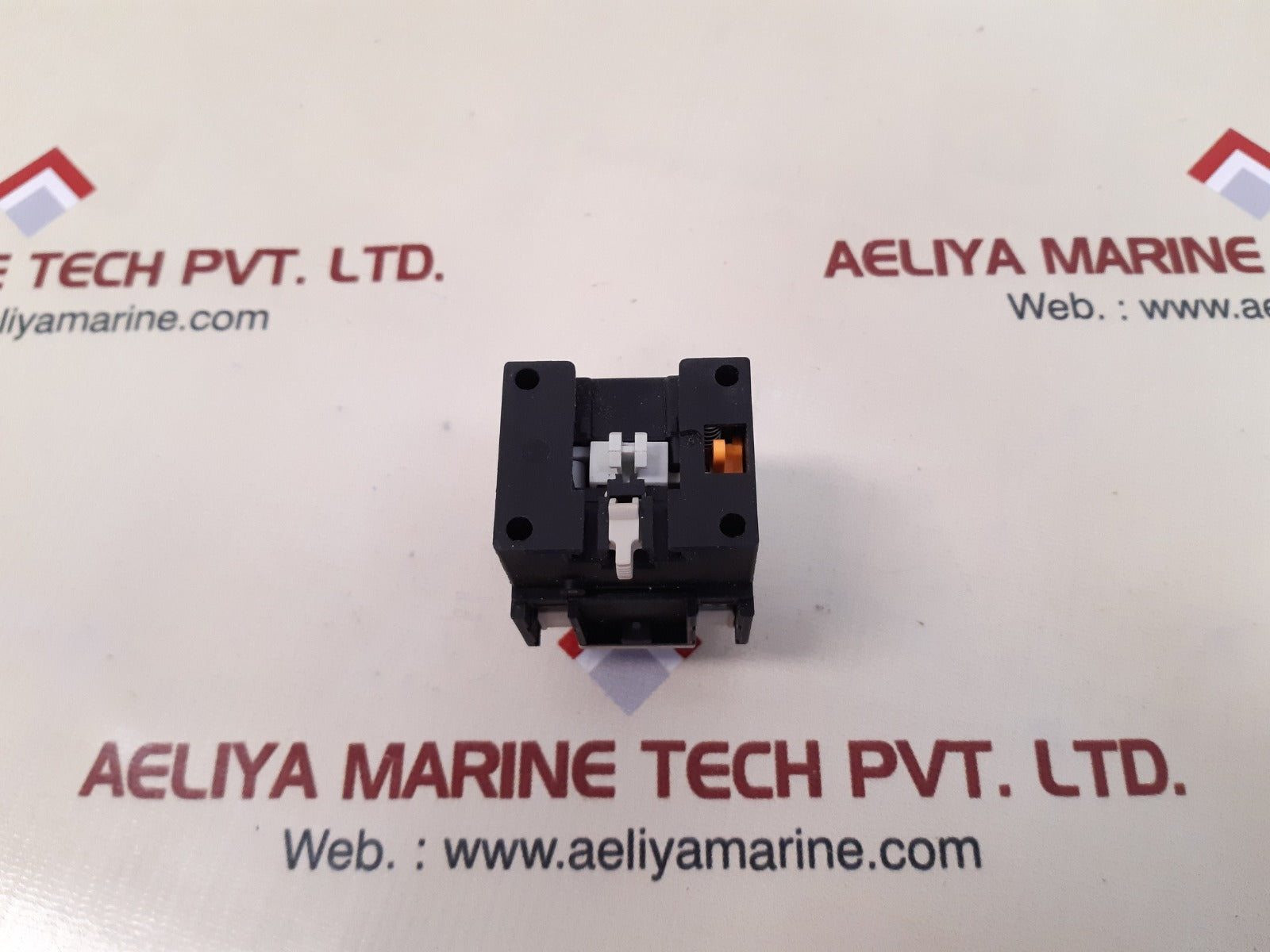 Telemecanique la2 dt4 time delay block la2d24a65
