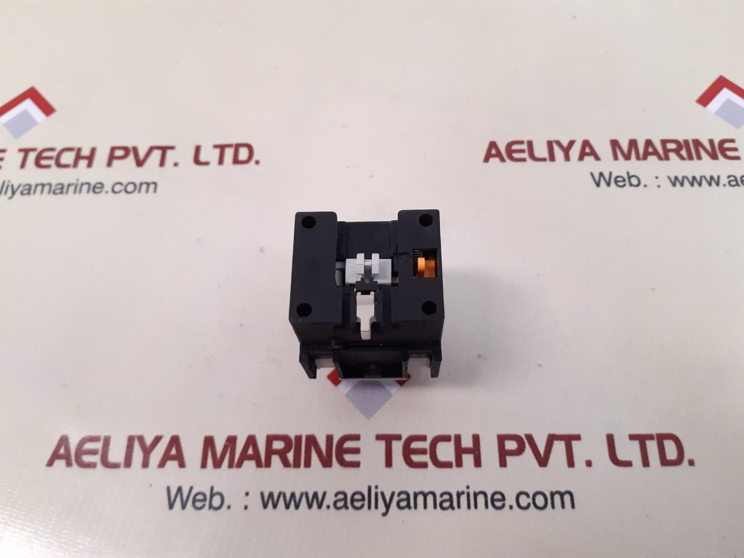Telemecanique la2 dt4 time delay block la2d24a65
