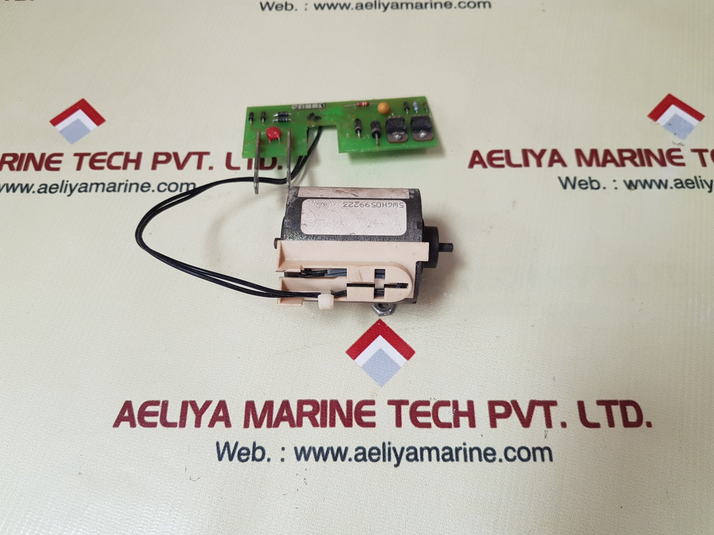 Mn-u undervoltage release for masterpact circuit breaker 685 683