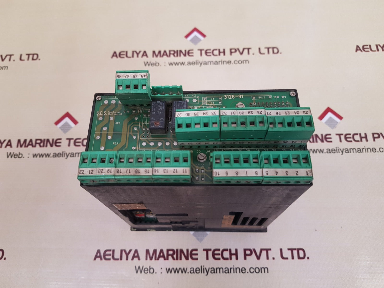 Scandinavian 2233-42 programmable controller 230vac
