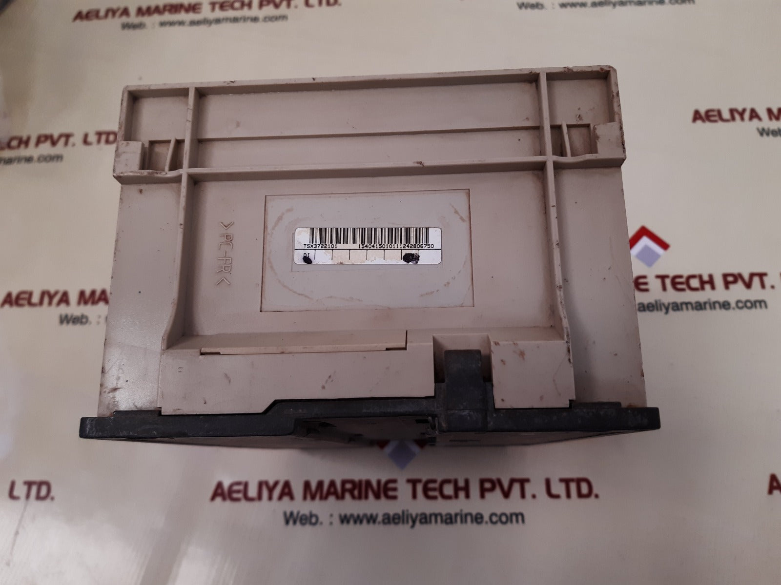 Telemecanique tsxdmz 28dr modicon unit Used