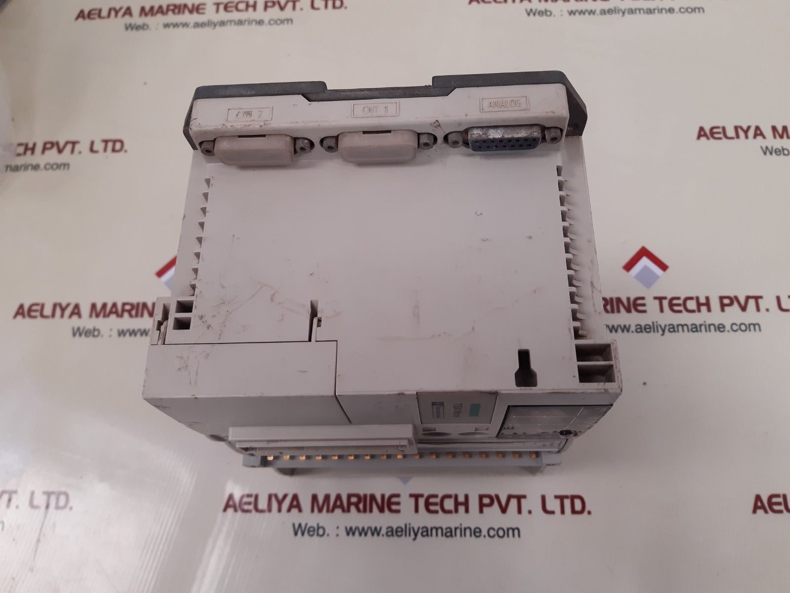 Telemecanique tsxdmz 28dr modicon unit Used