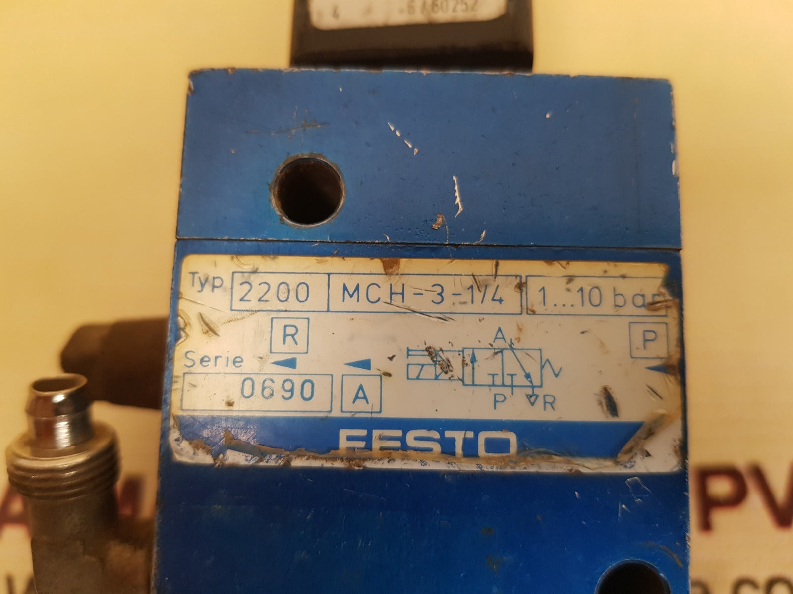 Festo 2200 mch-3-1/4 solenoid valve 1-10 bar