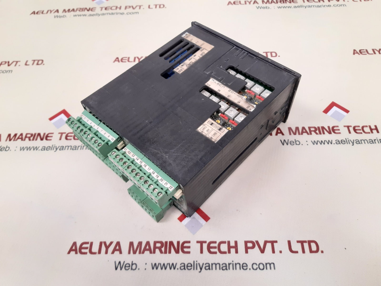 Scandinavian electronics 2233-43 programmable controller