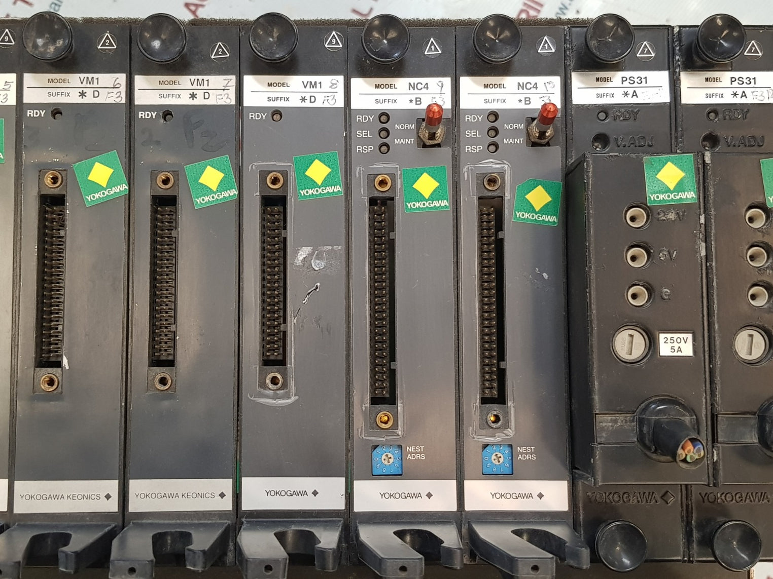 Yokogawa mac2*c,vm1*d,nc4*b,ps31*a module rack