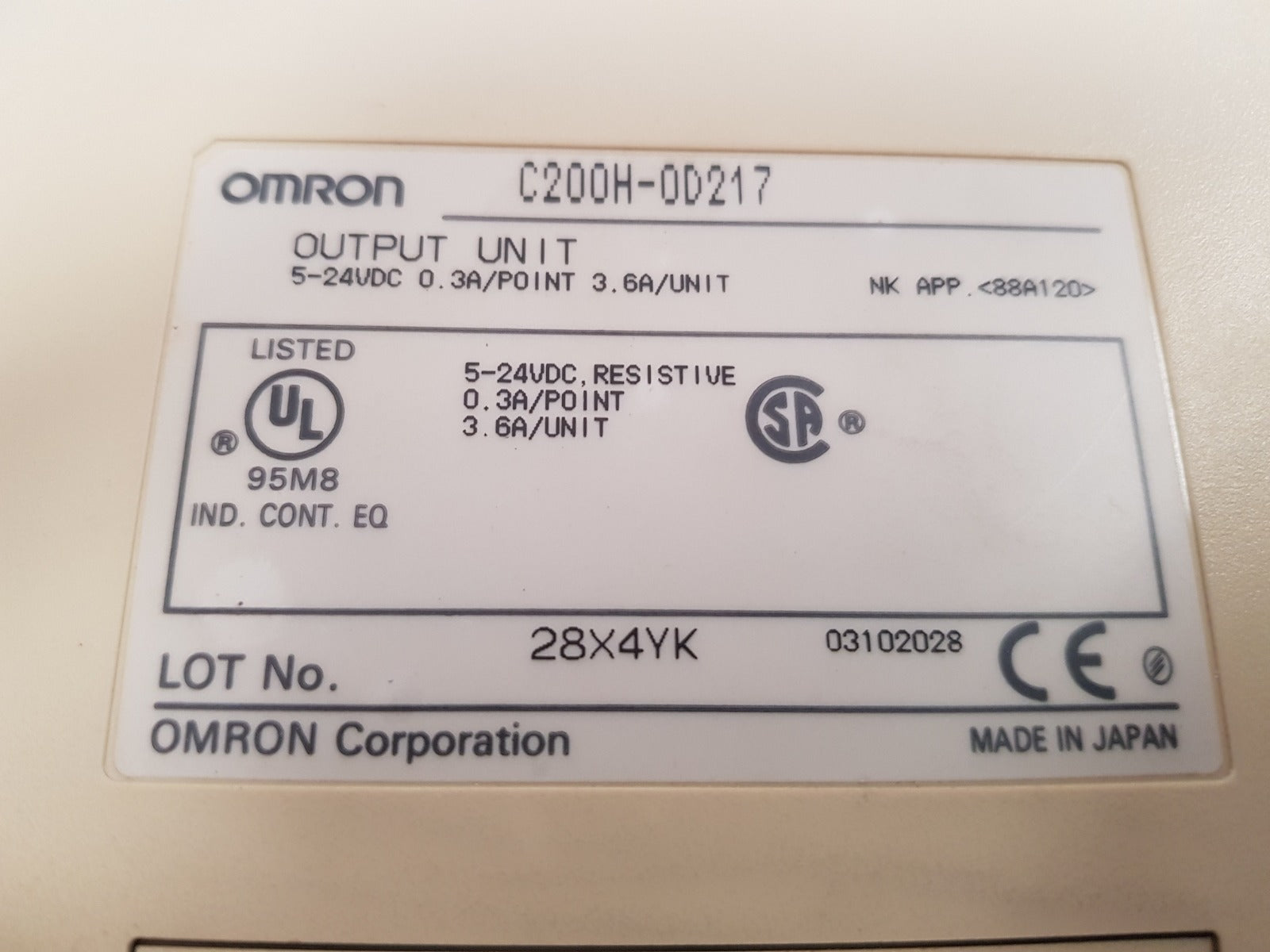 Omron c200h-0d217 output unit 5-24vdc 0.3a/point