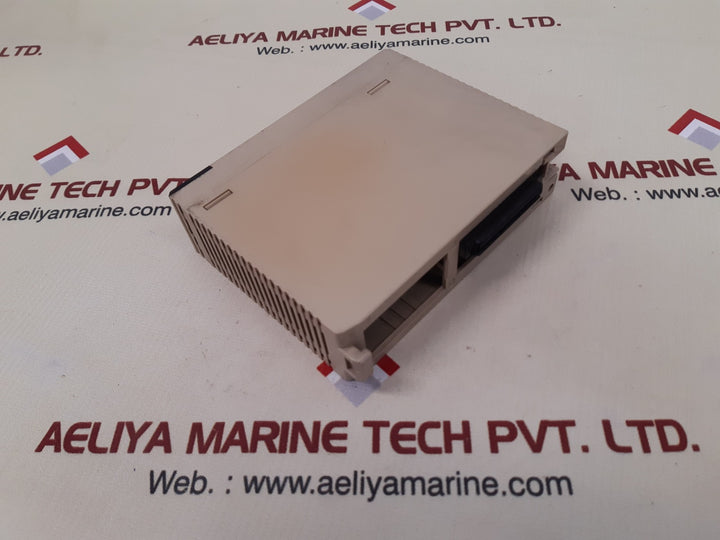Omron cs1w-id231 input unit 24v dc 6ma