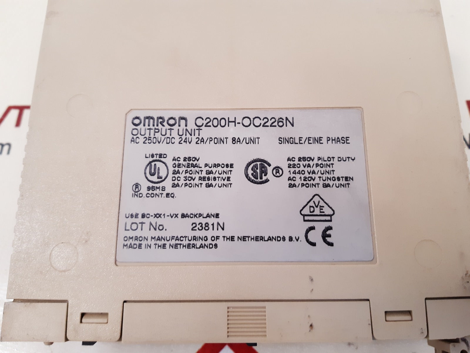 Omron c200h-oc226n output unit