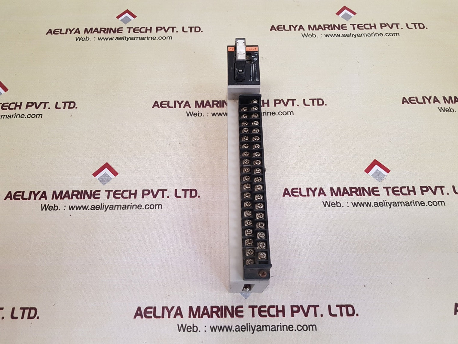 Omron c500-id218-crt input unit 24vdc, 9ma