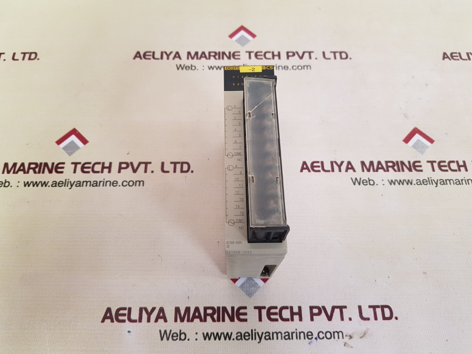 Omron cs1w-oc211 output unit ac100-240v 2a used