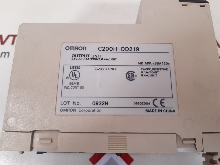 Omron c200h-od219 output unit 24vdc