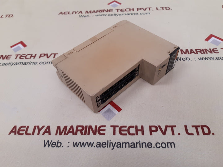 Omron c200h-id217 input unit 24vdc 4.1 ma
