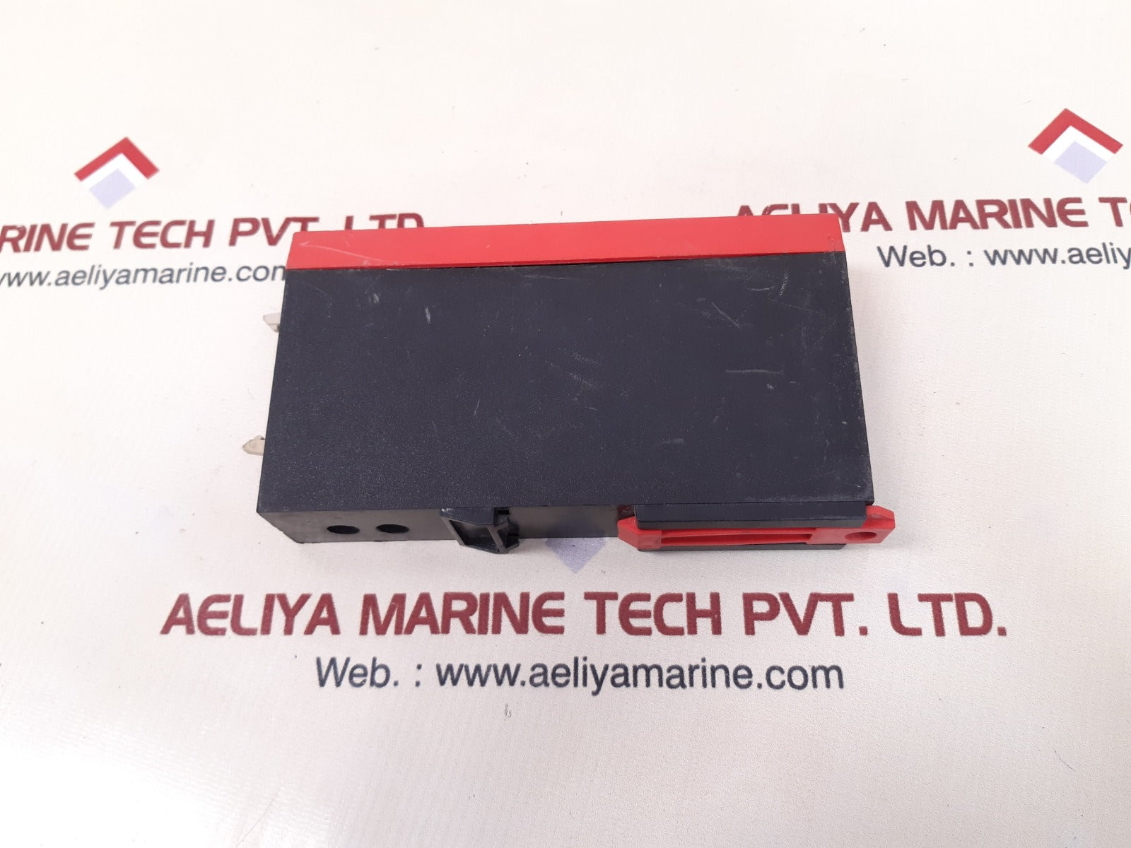 Omicron oau-01/ex. alarm unit used one