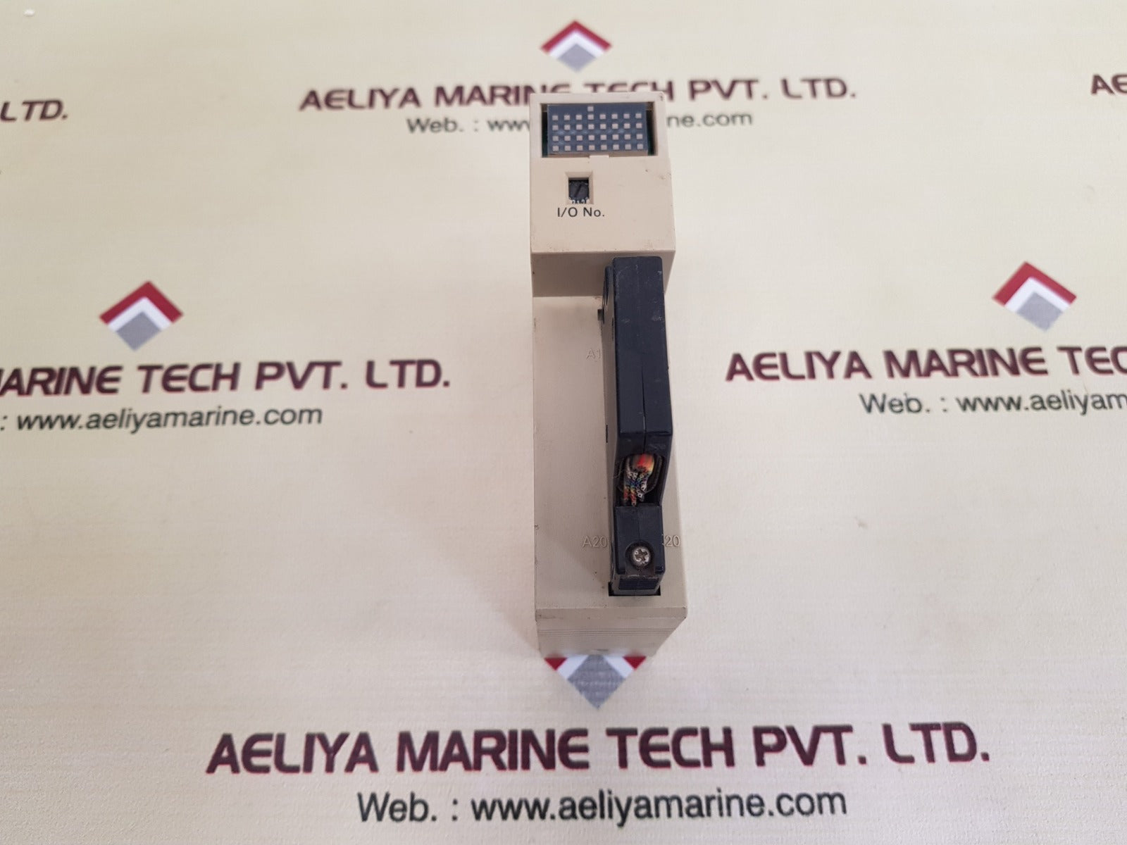 Omron c200h-0d218 output unit 24vdc