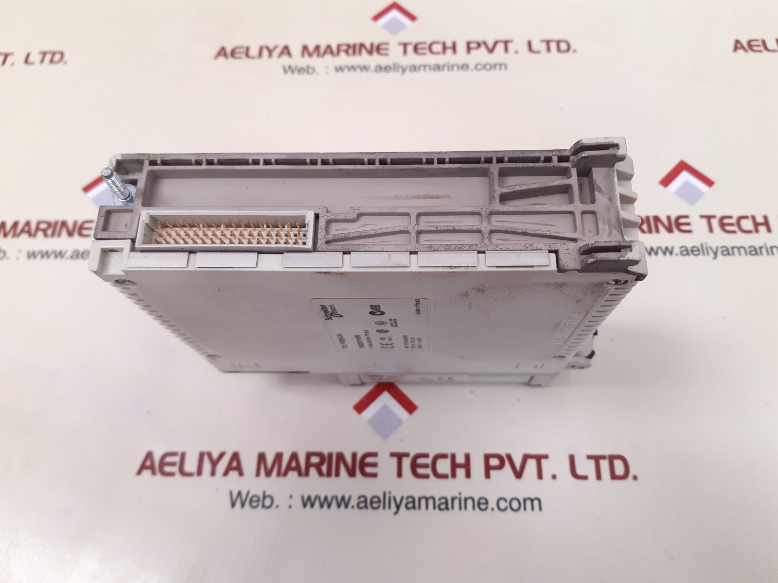 Schneider electric tsx dsy16r5 output module