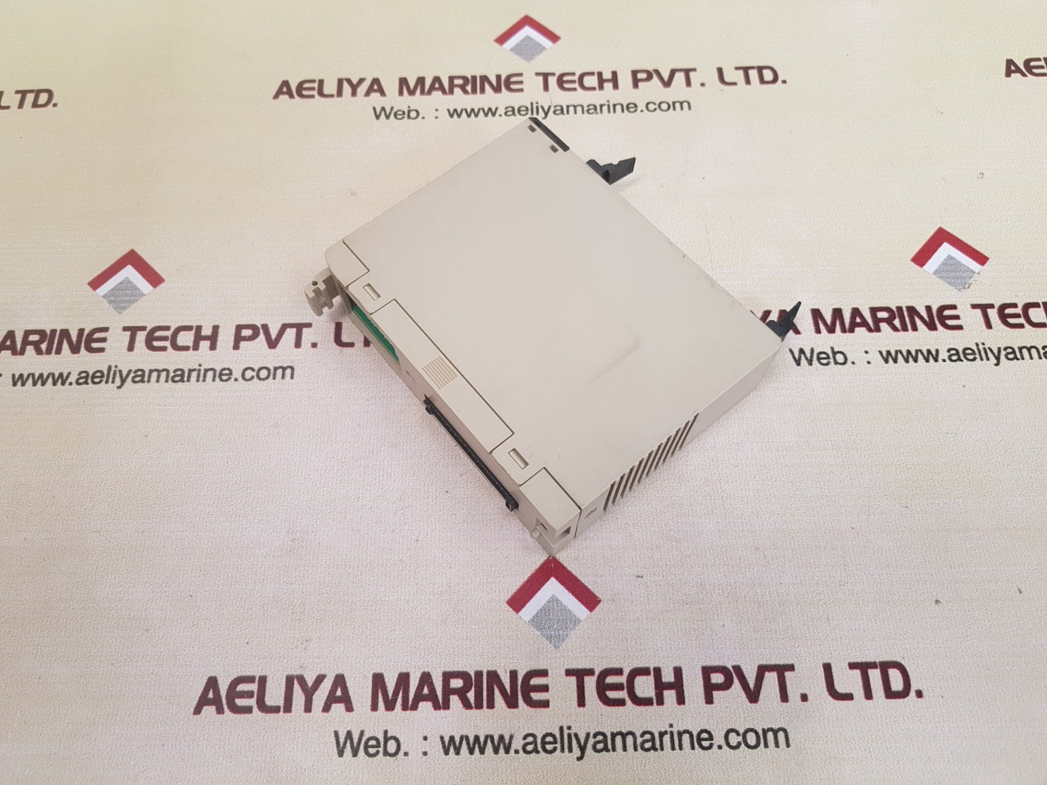 Omron c200h-id212 input unit 24v dc 7ma