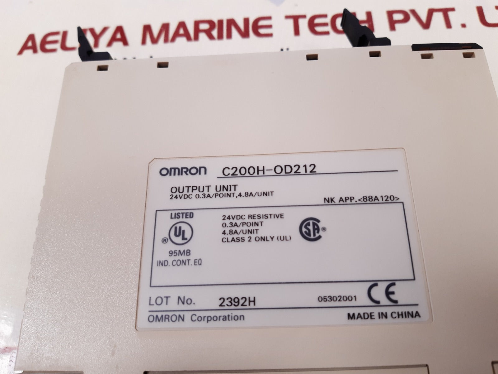 Omron c200h-od212 output unit 4.8a/unit 0.3a/point
