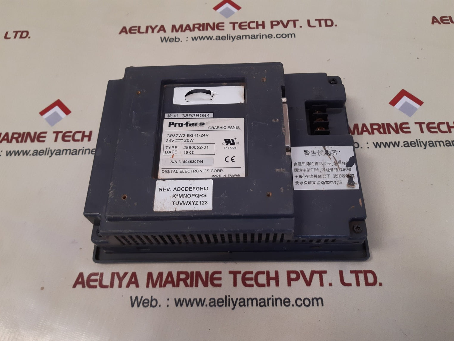 Pro-face gp37w2-bg41-24v graphic touch panel 2880052-01
