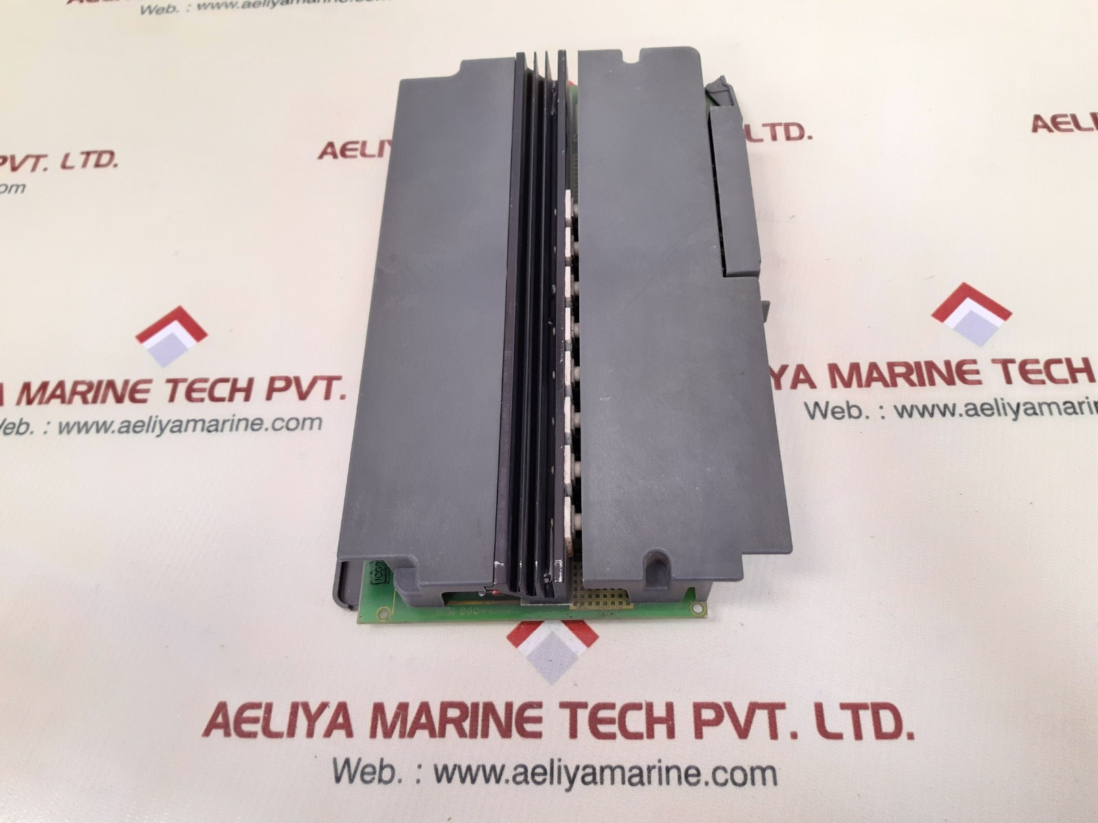 Allen-bradley 1771-oa ser.b ac output module 96026873 c01