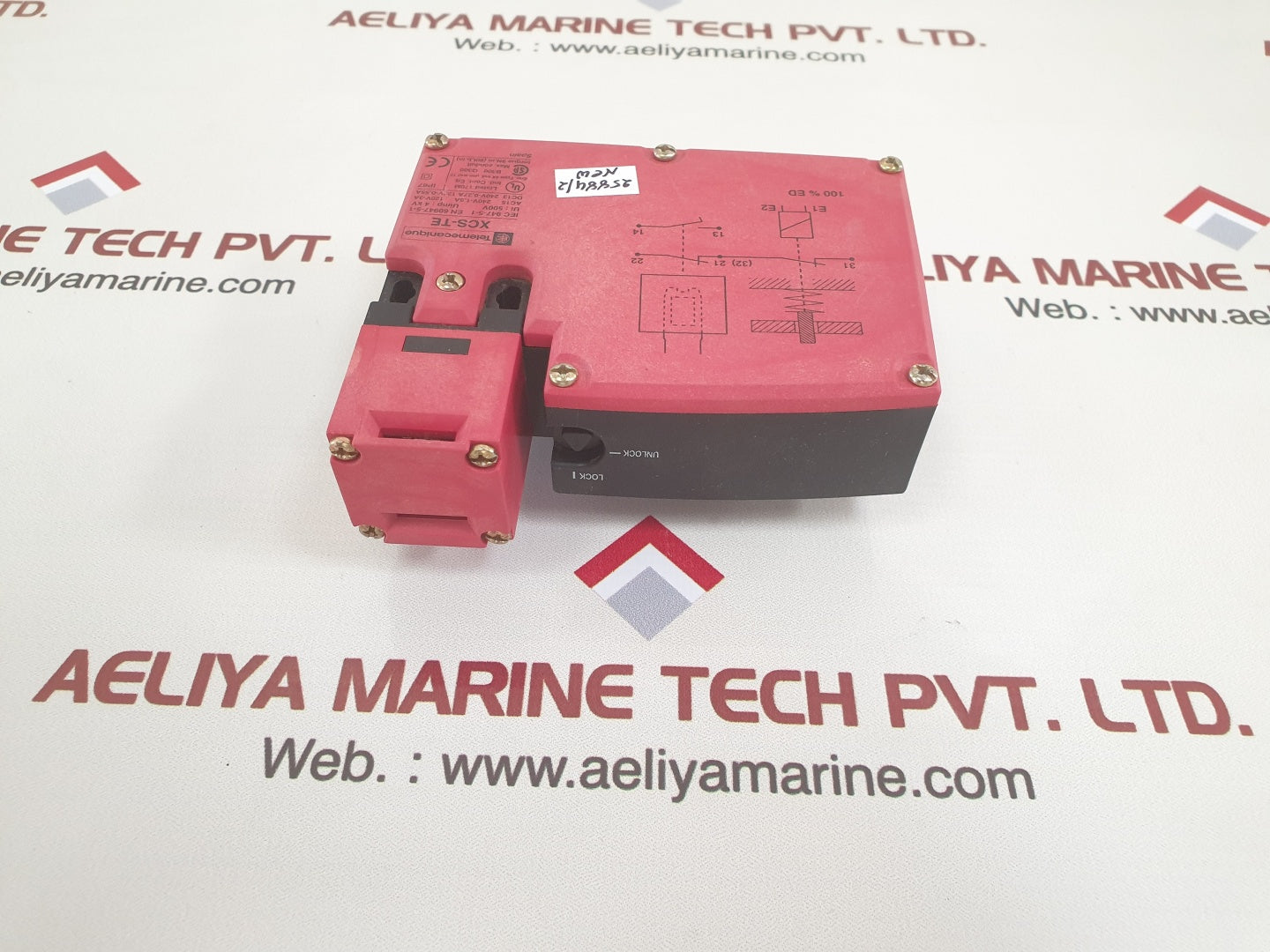 Telemecanique xcs-te5342 limit/safety switch