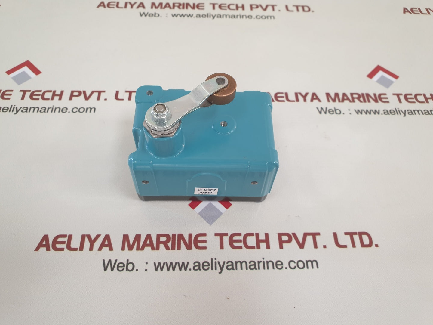 Honeywell ex-ar30 snap switch/explosion proof switch