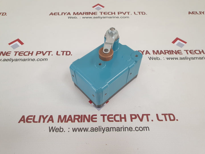 Honeywell ex-ar30 snap switch/explosion proof switch