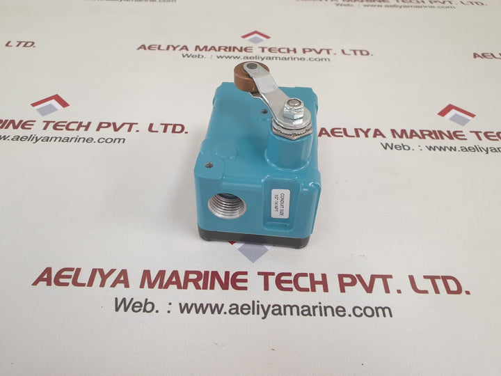 Honeywell ex-ar30 snap switch/explosion proof switch