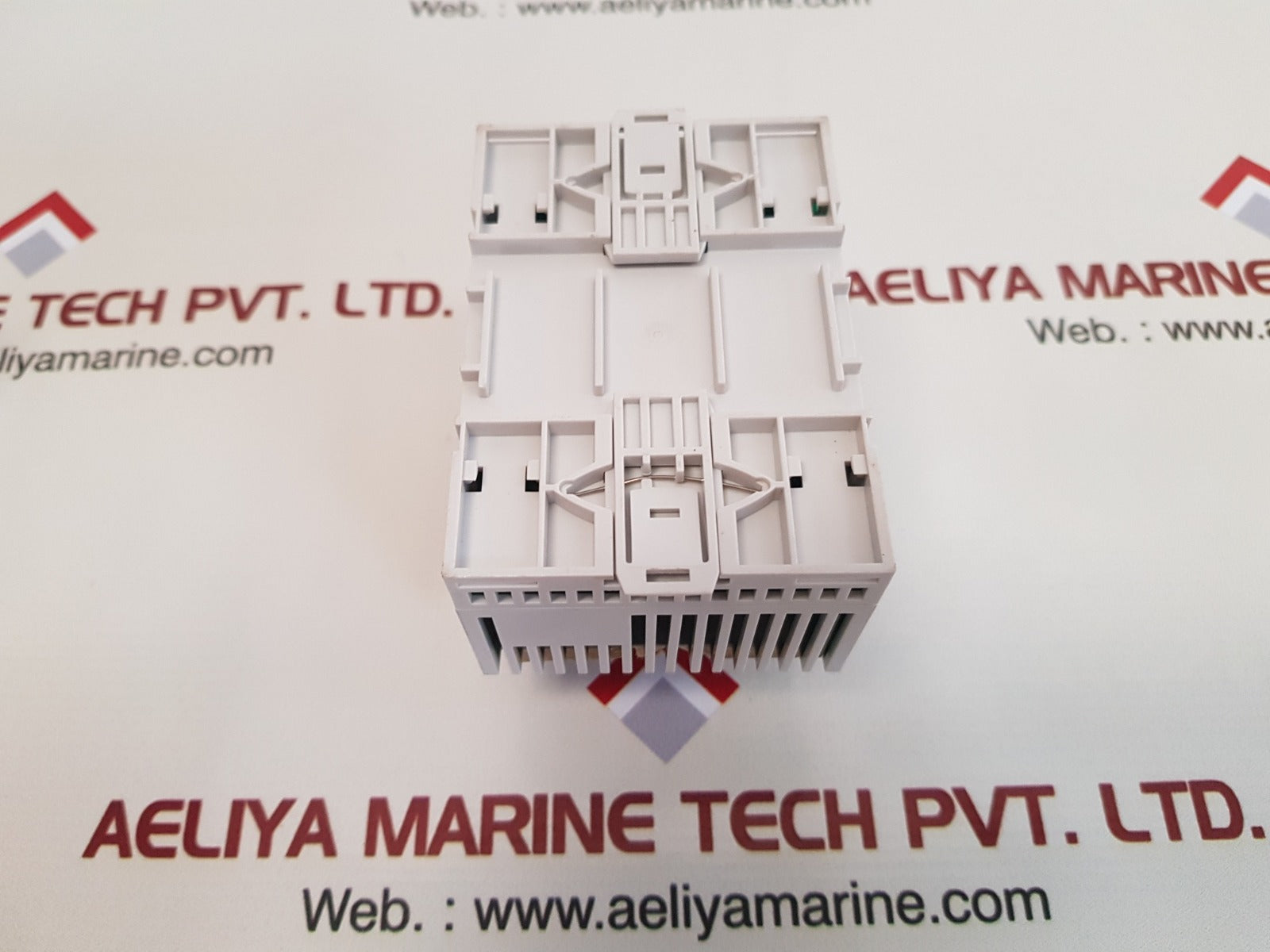 Siemens pxx-l11 controller extention module 24vdc,50ma,1.2w