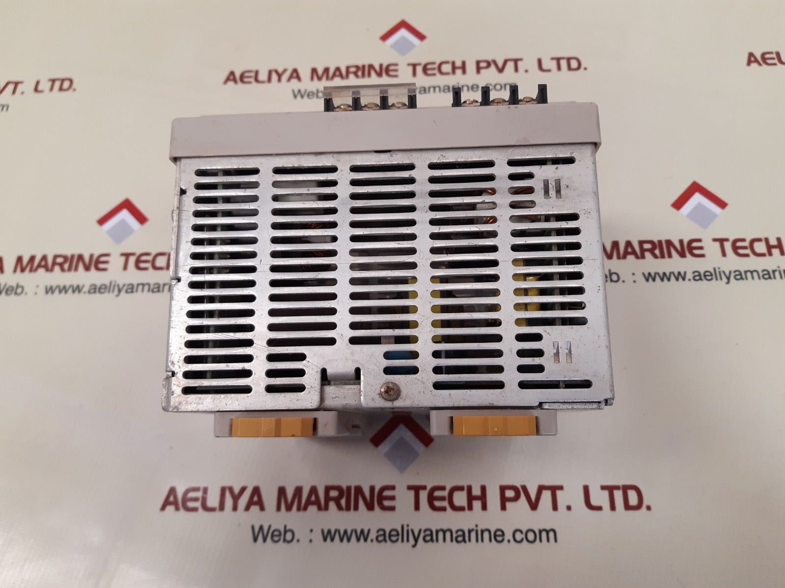 Omron s8vs-48024 power supply ac100-240v 7.4v