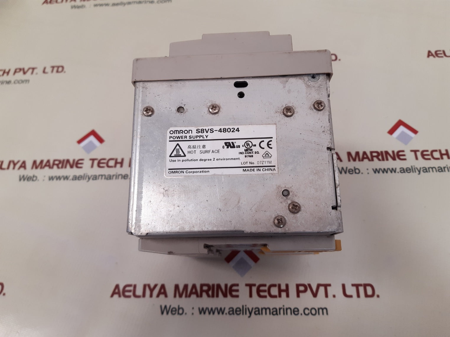 Omron s8vs-48024 power supply ac100-240v 7.4v