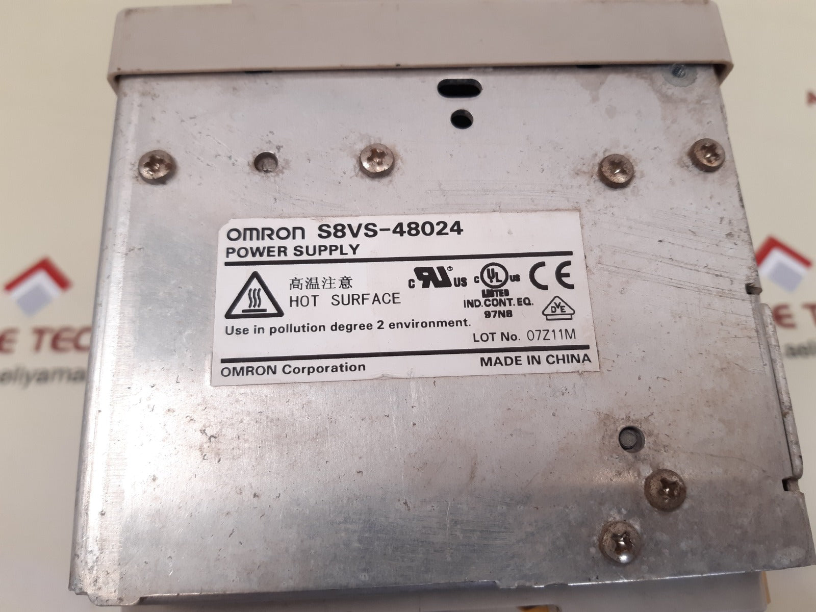 Omron s8vs-48024 power supply ac100-240v 7.4v