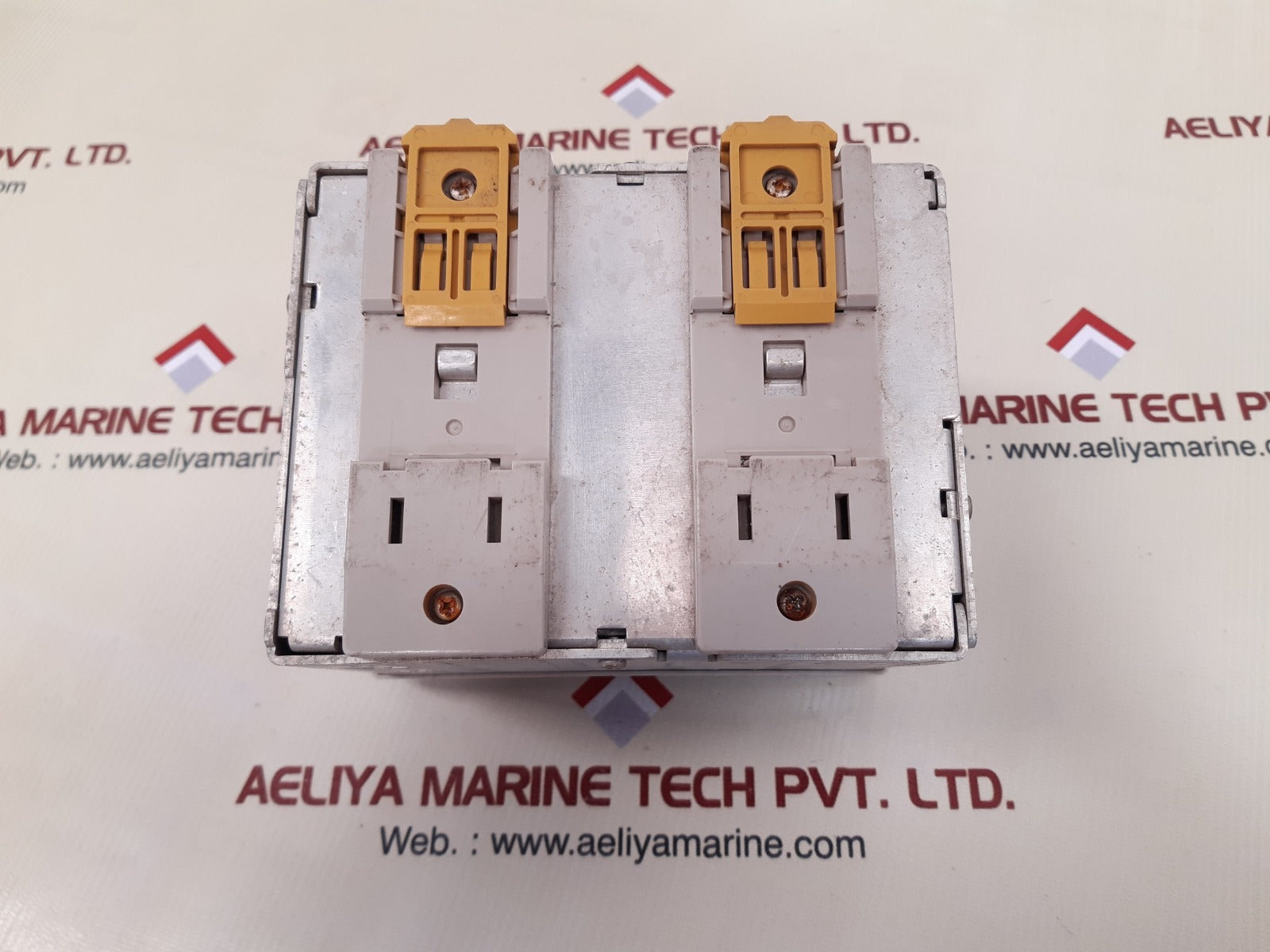 Omron s8vs-48024 power supply ac100-240v 7.4v