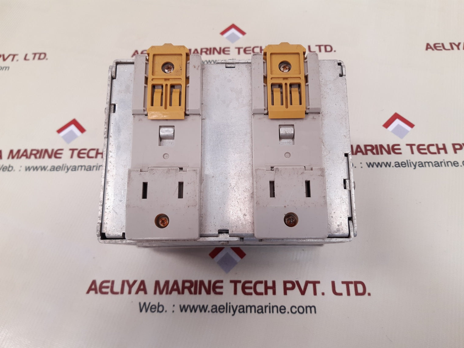 Omron s8vs-48024 power supply ac100-240v 7.4v