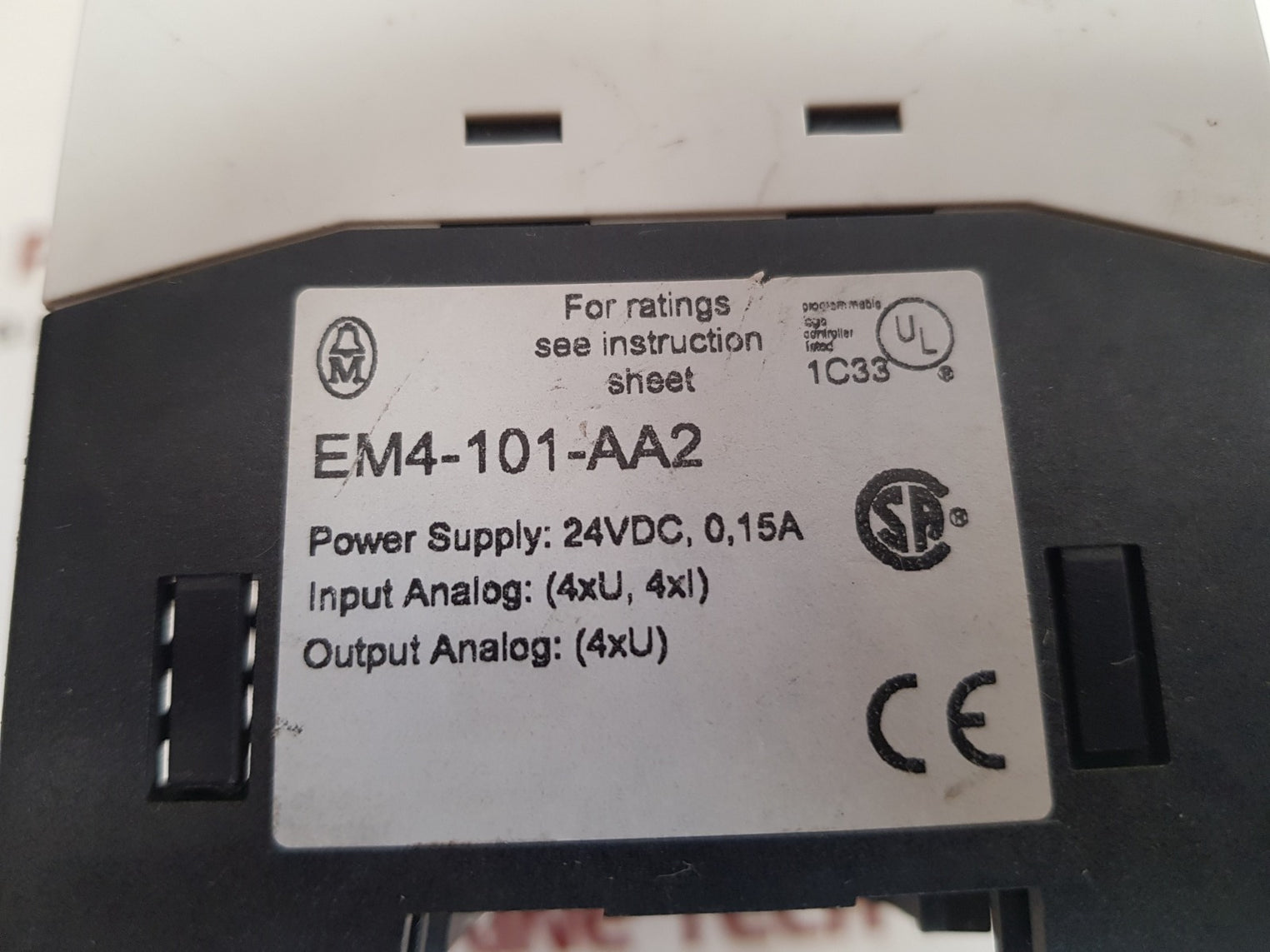 Moeller em4-101-aa2 analog i/o module 24vdc, 0,15a