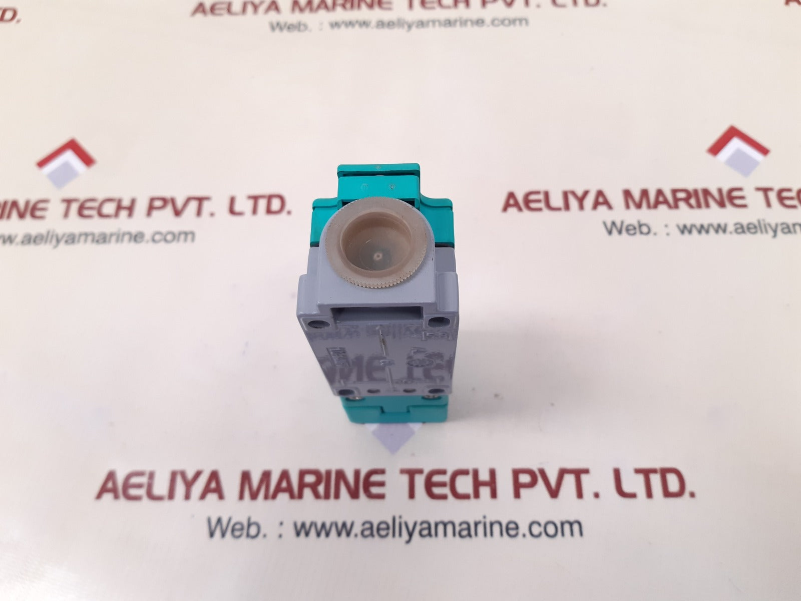 Pepperl+fuchs nj20+u4+n positioning inductive sensors