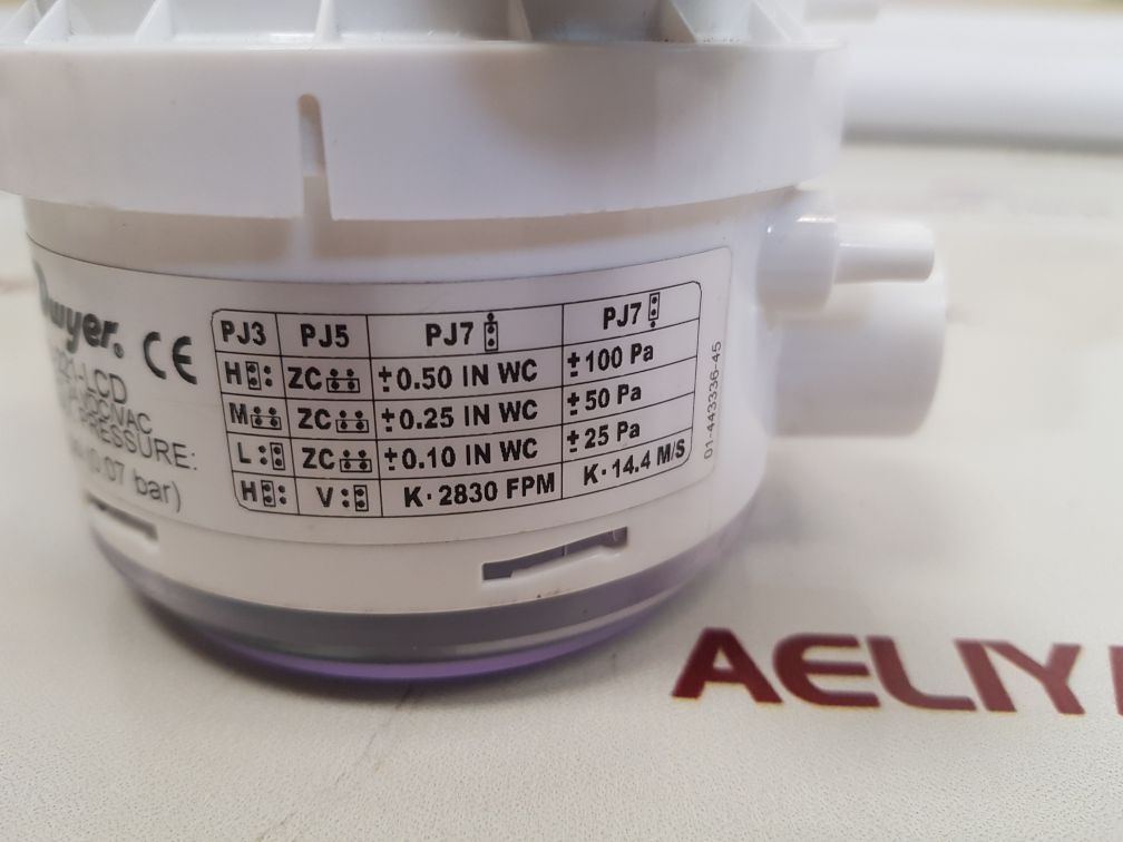 Dwyer ms-221-lcd pressure magnesense