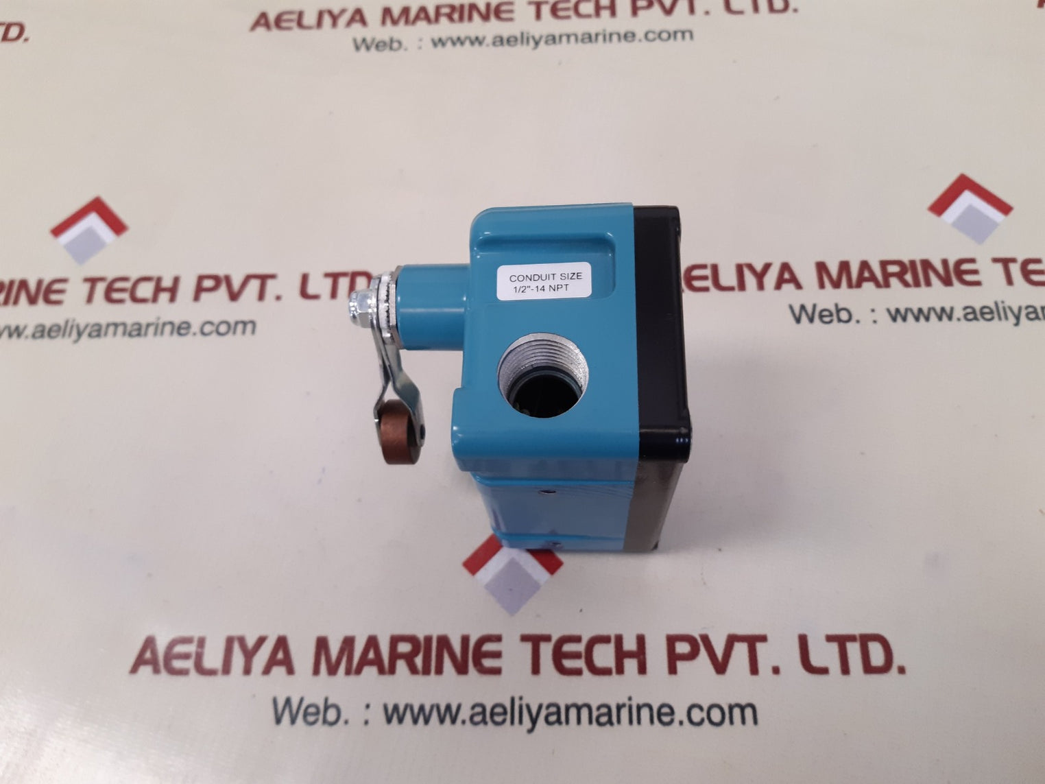 Honeywell ex-ar30 snap switch/explosion proof switch New