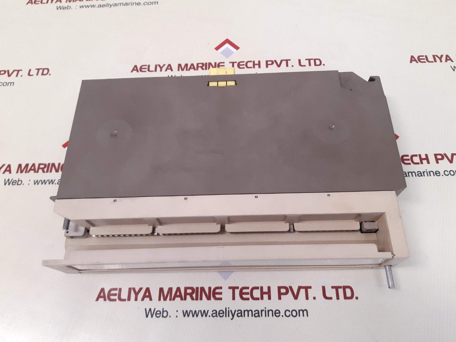 Siemens 6es5 470-7lc12 analog output module