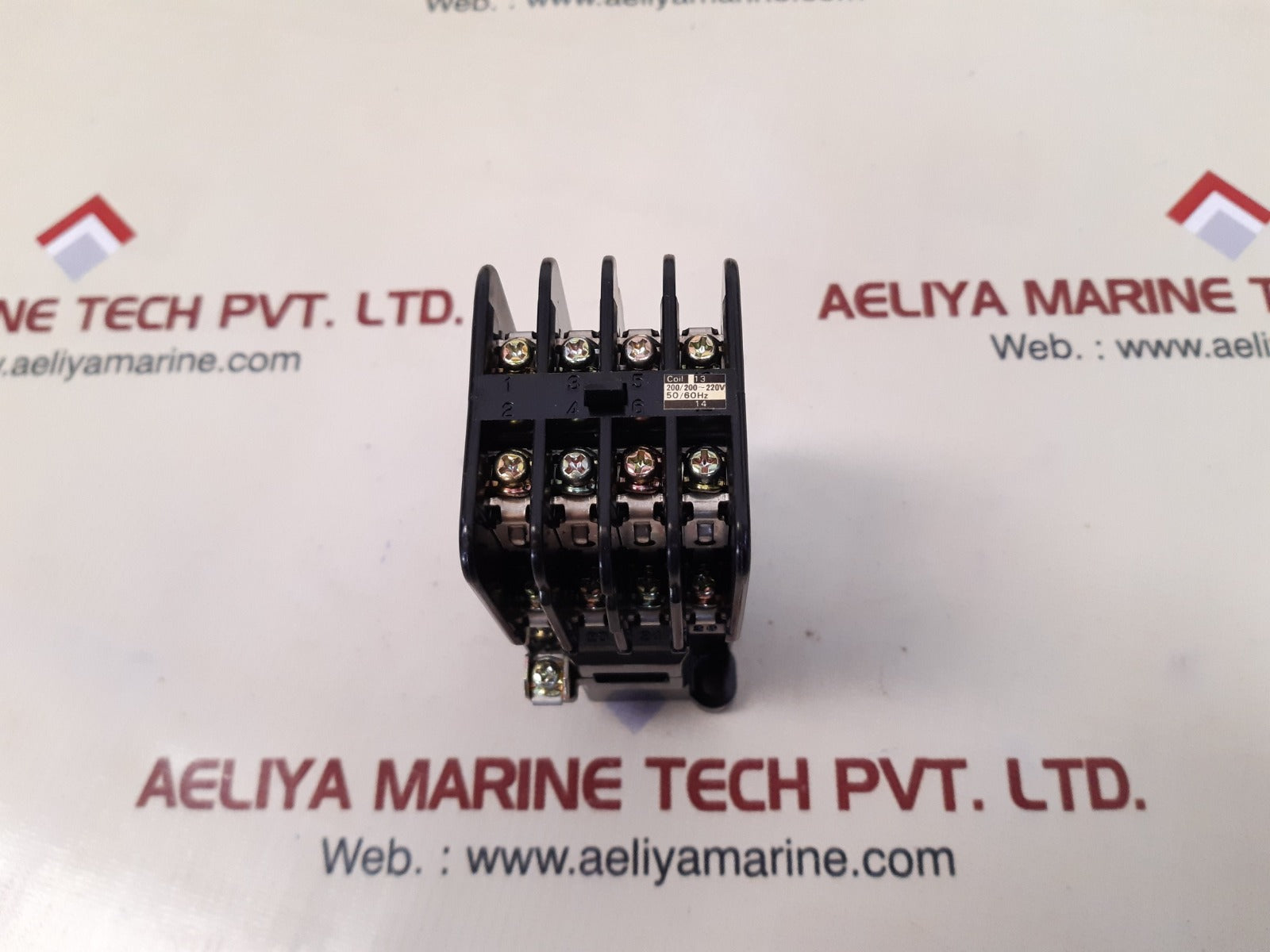 Fuji electric srca50-3f auxiliary relay contactor new