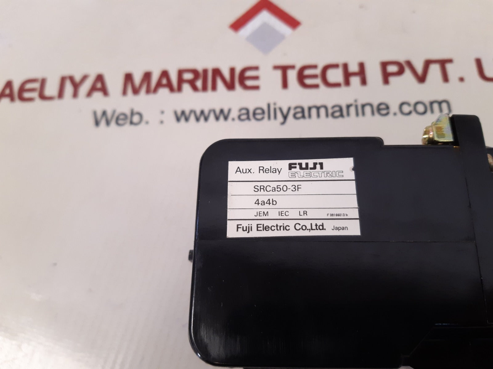 Fuji electric srca50-3f auxiliary relay contactor new