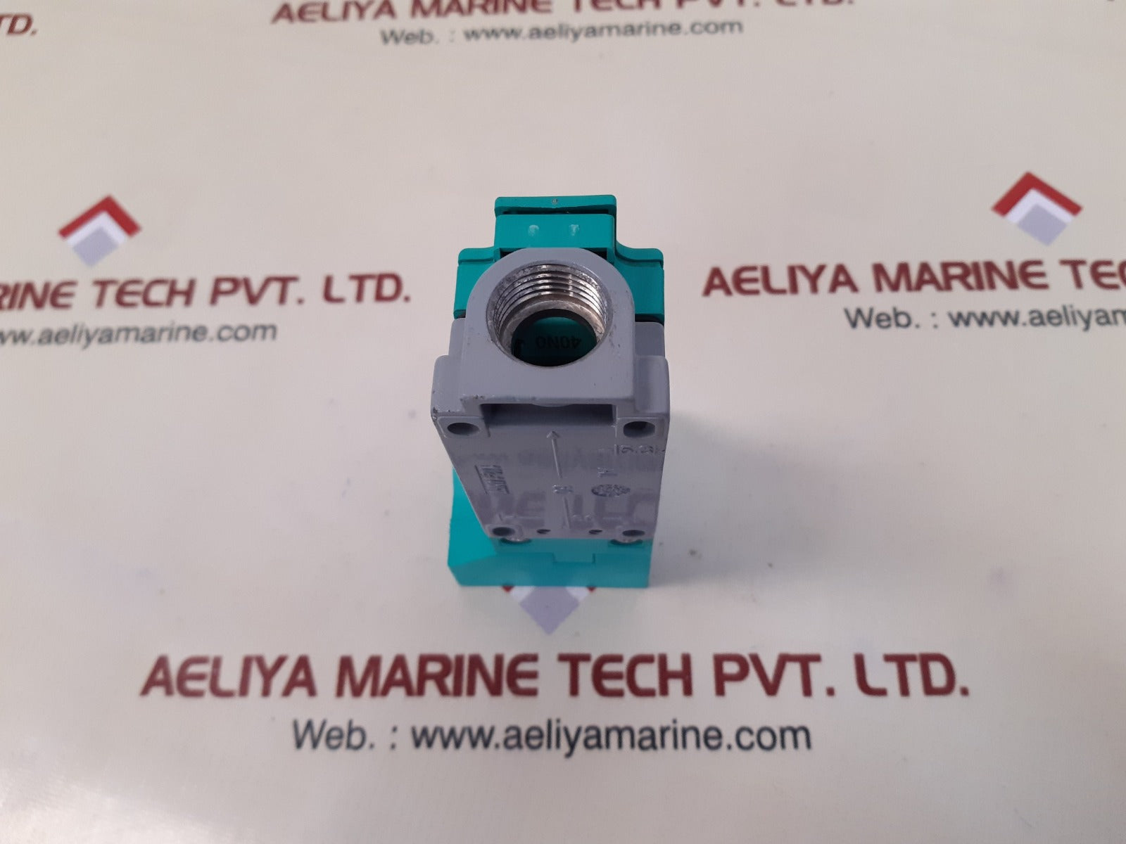 Pepperl+fuchs ncn40+u4+n0 proximity sensor 85986